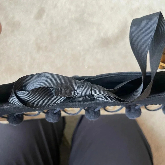 Gingham Yellow Bag with Embroidered Bees and Bamboo Handles - Picture 2 of 5